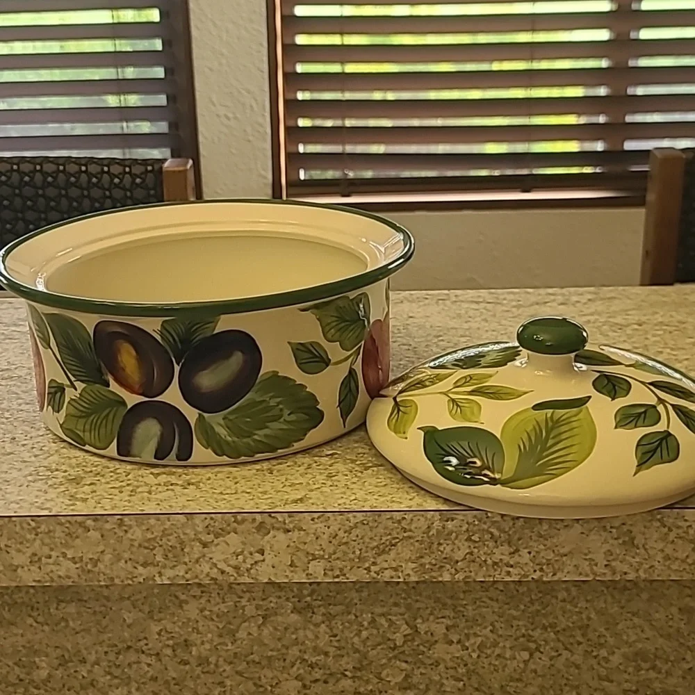 Sakura Fruit Pattern Ceramic Casserole Dish